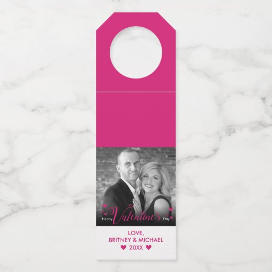 Chic roze script modern hart zwart, witte foto flessenhanger (Voorkant)