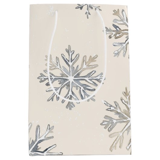Chic Rustic Christmas Cream Snowflakes Medium Cadeauzakje (Voorkant)