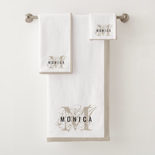 Chic Rustic Modern Beige Monogram Bad Handdoek (Insitu)