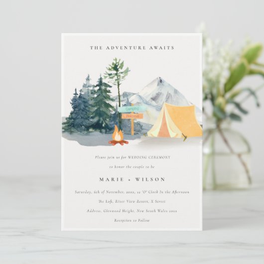 Chic Rustic Pine Bossen Camping Mountain Wedding Kaart (Staand voorkant)