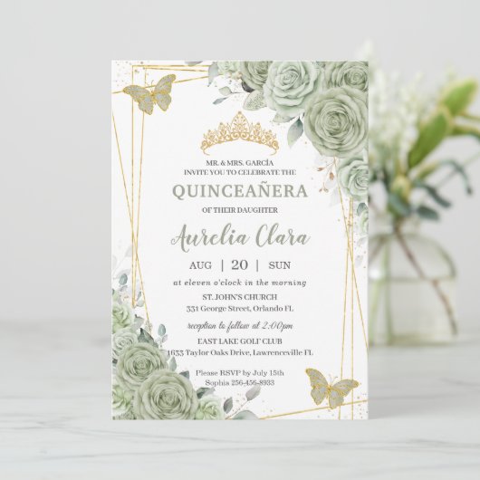 Chic Sage Green Floral Butterflies Quinceañera Kaart (Staand voorkant)