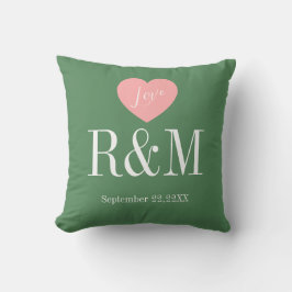 Chic sage green white monogram wedding keepaske kussen