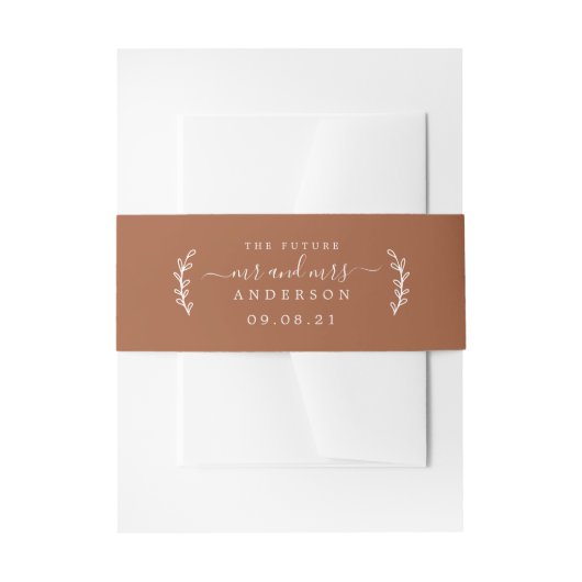 Chic Script Future Mr Mrs Wedding Date TerraCotta Uitnodigingen Wikkel (Voorkant Voorbeeld)