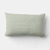Chic Script Mijnheer Mevrouw Pastelgroen Pasgetrou Kussen (Achterkant)