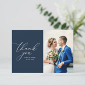 Chic script moderne bruiloft dank u fotokaart bedankkaart (Staand voorkant)