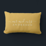 Chic Script Mr. Mrs Yellow Ochre Pas getrouwd Mono Kussen<br><div class="desc">Chique, modern monogram kussen met de tekst Mr en Mrs in wit elegant schrift op een gele oker achtergrond. Voeg eenvoudig uw getrouwde naam toe. Perfect luxe cadeau voor het pasgetrouwde stel. Exclusief voor u ontworpen door Happy Dolphin Studio. Als u hulp of bijpassende producten nodig hebt, neem dan contact...</div>
