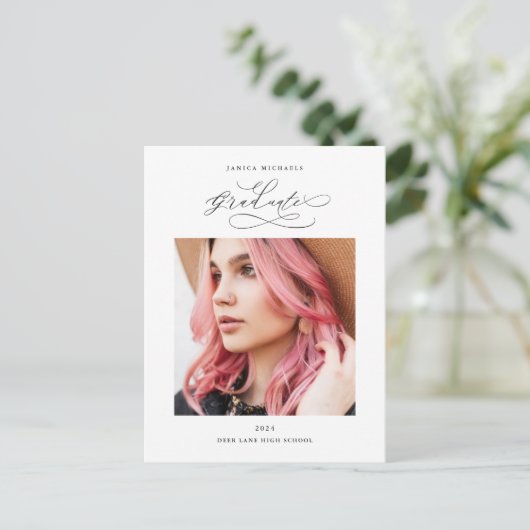 Chic Script One Photo Graduparty Aankondigingskaart (Staand voorkant)