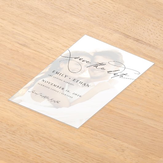 Chic Script Overlay Fotobruiloft Sla de datum op Acryl Uitnodigingen (Laagn)