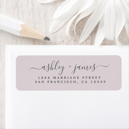 Chic Script Pastel Paarse Huwelijks Retouradres Etiket (Insitu)