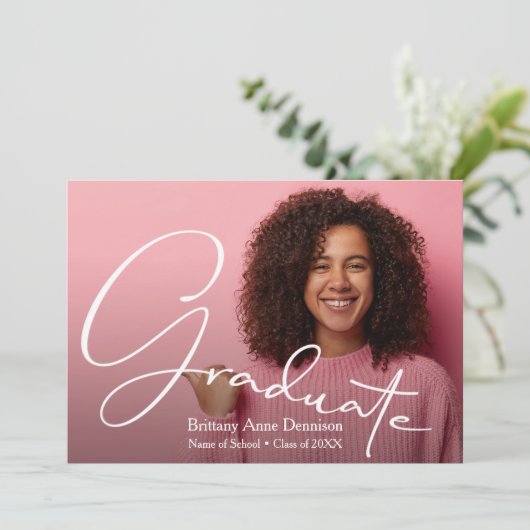 Chic Script Photo Afstuderen Aankondiging (Staand voorkant)