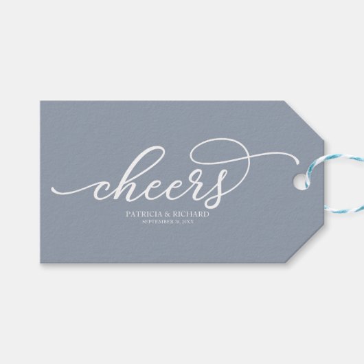 Chic Script Proost Stofblauwe Wijnafsluiters Cadeaulabel (Voorkant (Horizontaal))