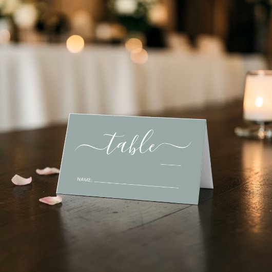 Chic Script Sage Groene Tafelnummer Bruiloft Plaatskaartje