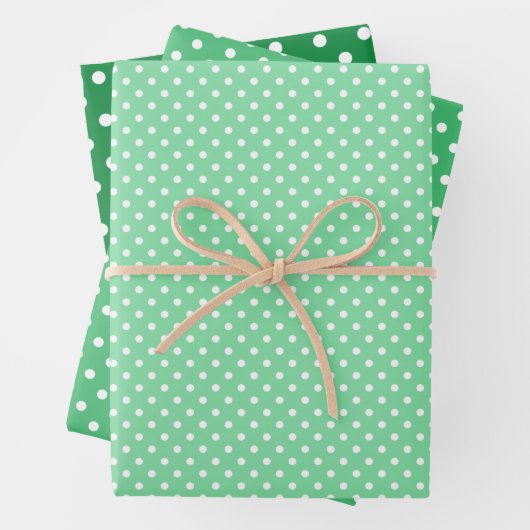 Chic Shamrock Mint Green White Polka Dots Pattern Inpakpapier Vel (In situ)