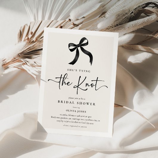 Chic 'She's Tying the Knot Black Bow Vrijgezellenf Kaart