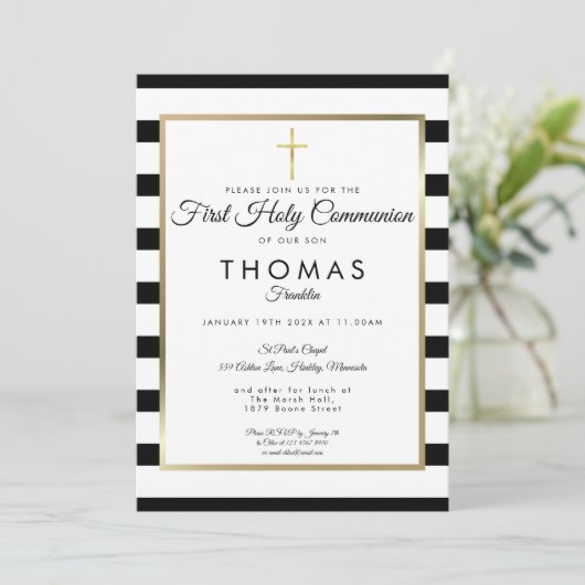 Chic Simple Gold Cross First Heilige Communie Kaart (Staand voorkant)