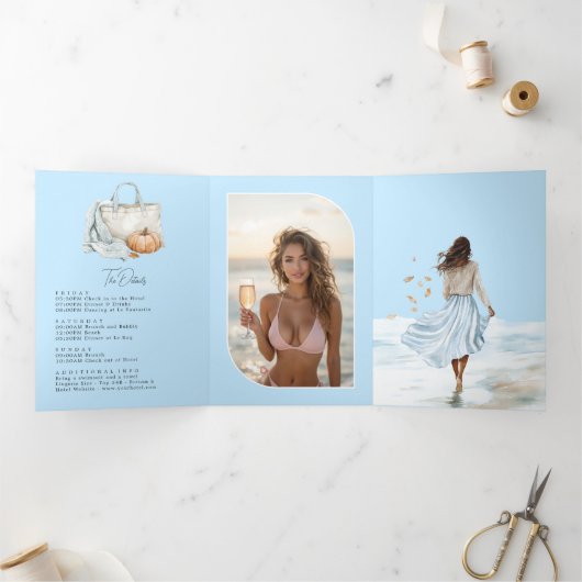 Chic Social Beach Club Autumn Bachelorette Weekend Drieluik Uitnodiging (Binnen)