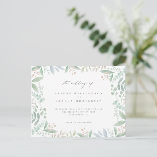 Chic Soft Eucalyptus, bladeren & groen bruiloft Uitnodiging Briefkaart (Staand voorkant)