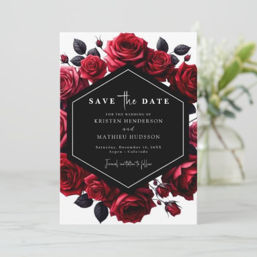 Chic Speelse Crimson Red Wedding Save The Date (Staand voorkant)
