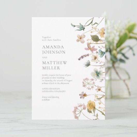 Chic Spring Delicate Ppress Florals Wedding Kaart (Staand voorkant)