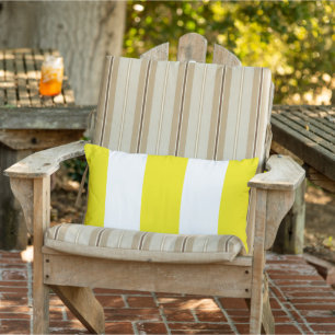 Chic Spring Yellow Retro Bold Mod Stripes Patroon Buitenkussen