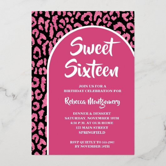 Chic Sweet 16 Luipaard Print Verjaardag Zilver Folie Uitnodiging (Voorkant)