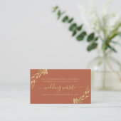 Chic Terracotta Rust Gold Foliage Wedding Website Informatiekaartje (Staand voorkant)