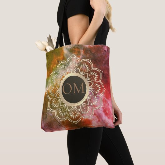 Chic Tie Dye OM Mandala Tote Bag (Dichtbij)