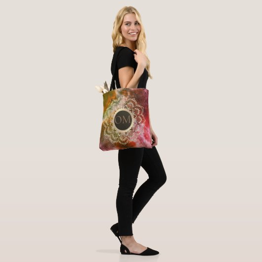 Chic Tie Dye OM Mandala Tote Bag (Op model)