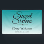 Chic Tropical Green Ombre Sweet 16 16th Birthday Spandoek<br><div class="desc">Een chique tropische groene ombre ontwerp Sweet 16 verjaardag feestbanner. Het felgroene vervaagt naar een witte achtergrond. De tekst "Sweet Sixteen" in het zwart is geschreven in modern schrift. Elegante 16e verjaardagsfeestbanner voor een glamoureuze Sweet Sixteen, perfect voor haar, de fashionista die houdt van modern patroon, luxe en glam met...</div>