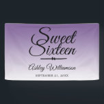 Chic Tropical Paars Ombre Sweet 16 16th Birthday Spandoek<br><div class="desc">Een chique tropische paarse ombre design Sweet 16 verjaardagsfeestbanner. Het heldere paarse vervaagt naar een witte achtergrond. De tekst "Sweet Sixteen" in het zwart is geschreven in modern schrift. Elegante 16e verjaardagsfeestbanner voor een glamoureuze Sweet Sixteen, perfect voor haar, de fashionista die houdt van modern patroon, luxe en glam met...</div>