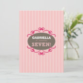 Chic Turning 7 Birthday Party Invitation (roze) Kaart (Staand voorkant)