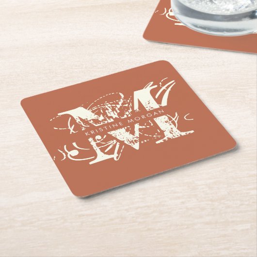 Chic typografie terracotta monogram naam kartonnen onderzetters (Schuin)