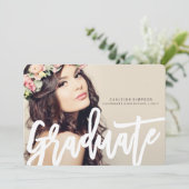 Chic Typography Afstuderen Annoucement Aankondiging (Staand voorkant)