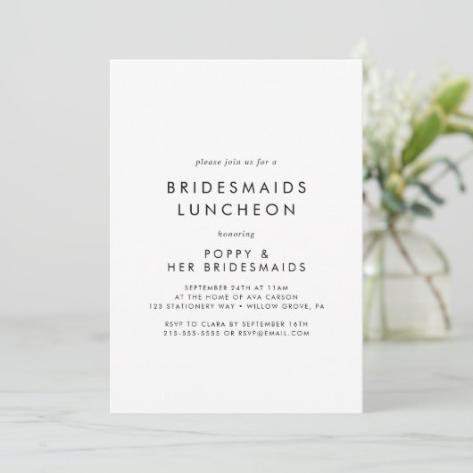 Chic Typography Bridesmaids Luncheon Kaart (Staand voorkant)