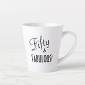 Chic Typography Fifty & FABULOUS! 50ste verjaardag Latte Mok (Rechts)