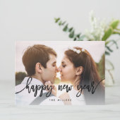 Chic Typography Happy Nieuwjaarsfoto Feestdagenkaart (Staand voorkant)