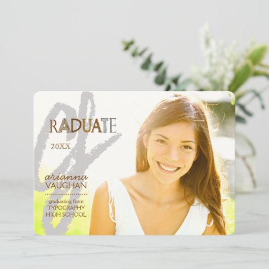 Chic Typography Photo Afstuderen Kaart (Staand voorkant)