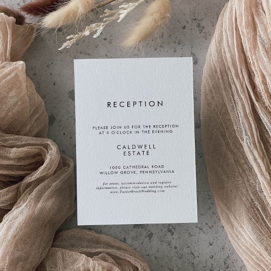 Chic Typography Wedding Reception Informatiekaartje
