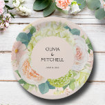 Chic Waterverf Florals Blush Pink Wedding Papieren Bordje<br><div class="desc">Mooie waterverf witte en groene hydrangea's,  roze en roomkleurige rozen,  zeeschildpadden,  kleine bloesems en bladeren op roze,  personaliseer deze papieren borden voor je bruiloft,  vrijgezellenfeest,  verlovingsfeest,  met je details in het krijtbriefje. Punten in onze winkel koppelen.</div>
