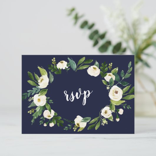 Chic Waterverf Witte Bloemenkrans Donkerblauw RSVP (Staand voorkant)
