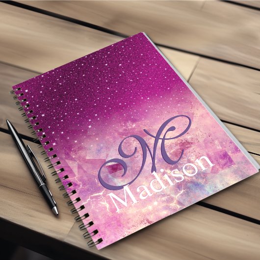 Chic whimsical roze fuchsia ombre glitter monogram notitieboek