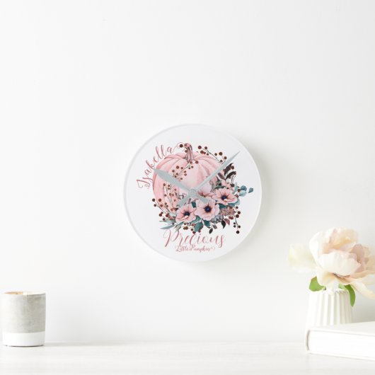 Chic Whimsical White Pink Pumpkin Floral  Ronde Klok (Huis)