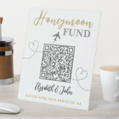 Chic White en Gold Elegant QR Code Honeymoon Fund Reclamebord Met Voetstuk (Insitu)