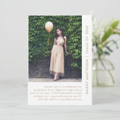 Chic White en Gold Two Photo Graduparty Kaart (Staand voorkant)