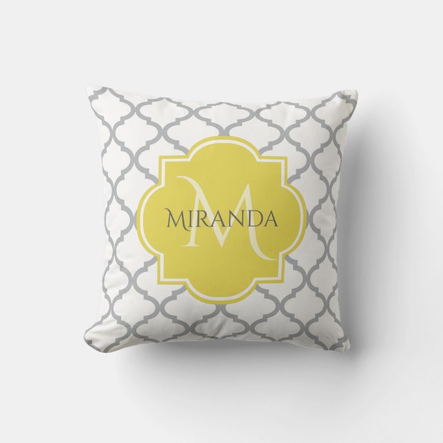 Chic White Grey Quatrefoil Geel Monogramnaam Kussen (Voorkant)