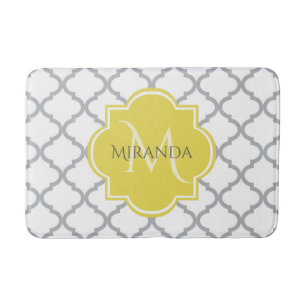 Chic White Grey Quatrefoil Yellow Monogramme Name Badmat