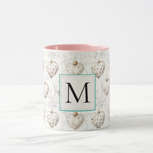 Chic White Heart Ornaments Monogram Mok (Midden)