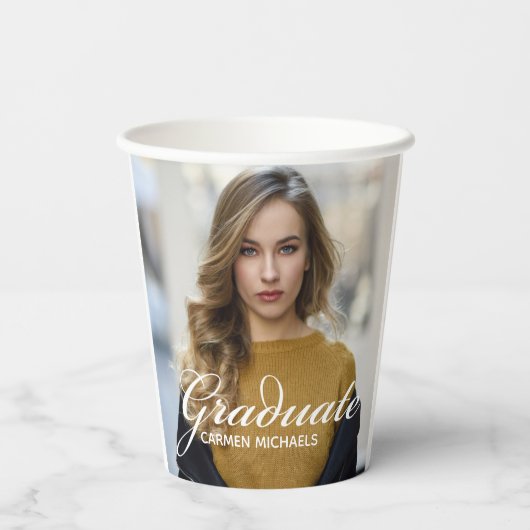 Chic White Script Overlay Afstuderen Foto Papieren Bekers (Achterkant)