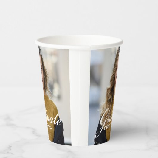 Chic White Script Overlay Afstuderen Foto Papieren Bekers (Rechts)