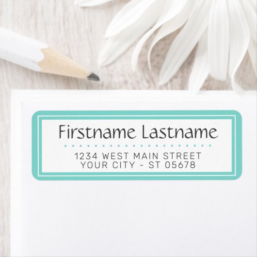 Chic White Simple Stypography Script Etiket (Insitu)